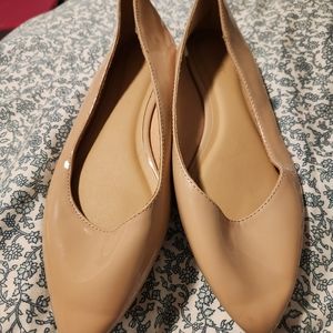 Nude Flats